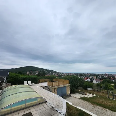 Horizon Apartment *